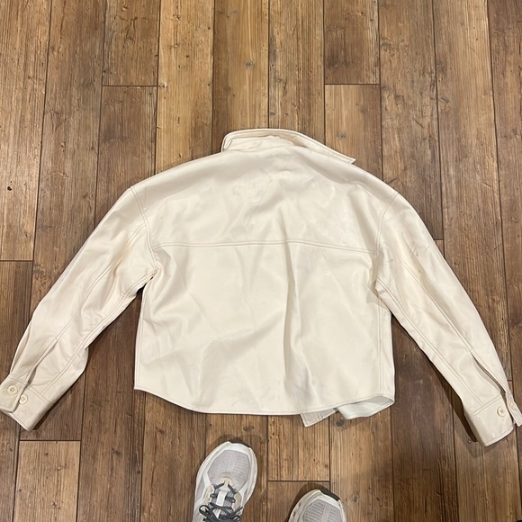 Aritzia BABATON leather jacket. - Picture 3 of 4